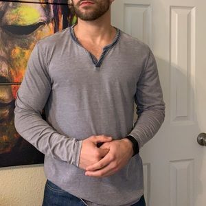 Men’s long sleeve shirt.